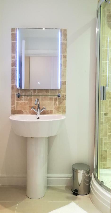 Modern, 1 Bedroom Apartment, Uplands, Apartment *